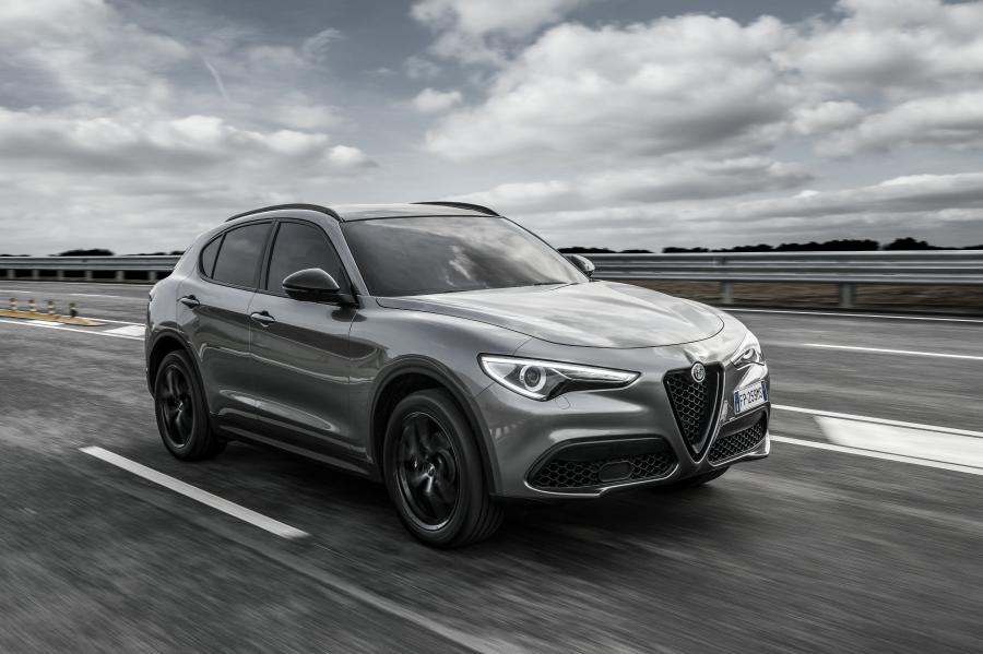  Alfa Romeo Stelvio B-Tech (949) 2018 года  (фото 10 из 15)
